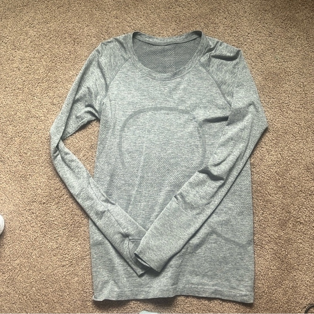 NWOT Grey Lululemon Swiftly Tech
